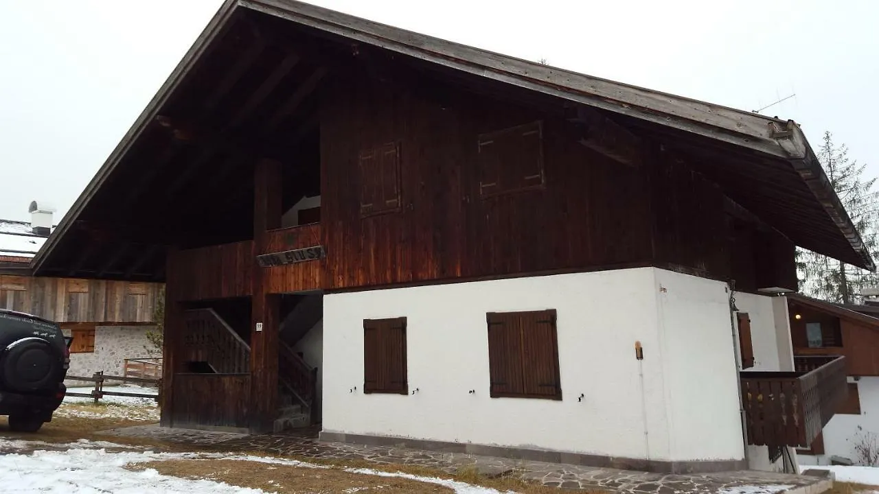 Grazioso Appartamento In Casa Di Montagna A San Vito Di Cadore 0*,  Italy