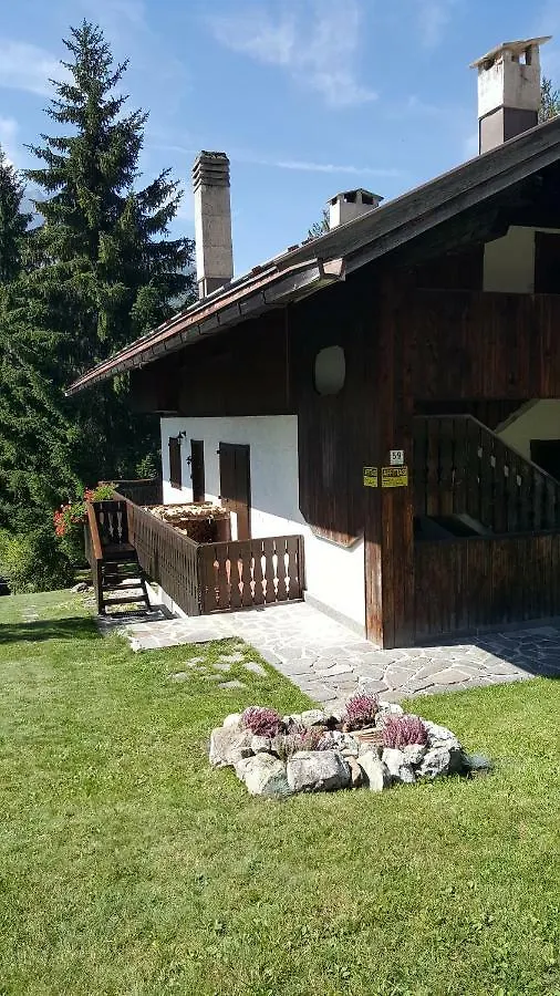 Apartment Grazioso Appartamento In Casa Di Montagna A San Vito Di Cadore